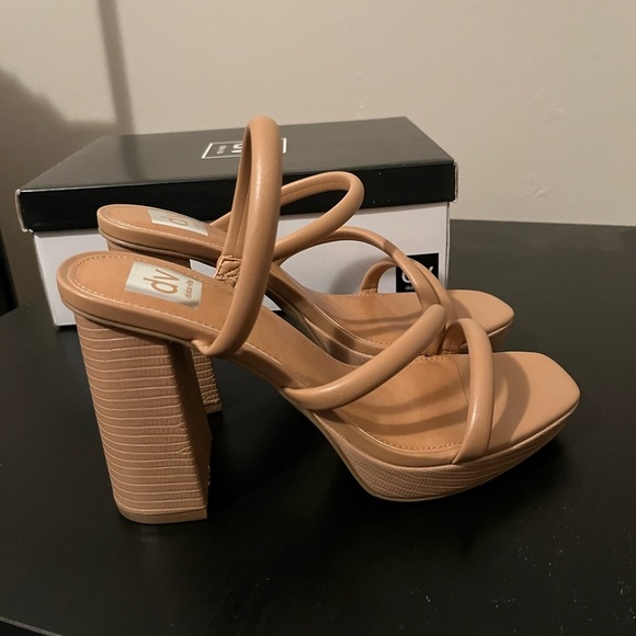 DV By Dolce Vita Pyro Platforms NWT - Picture 6 of 13